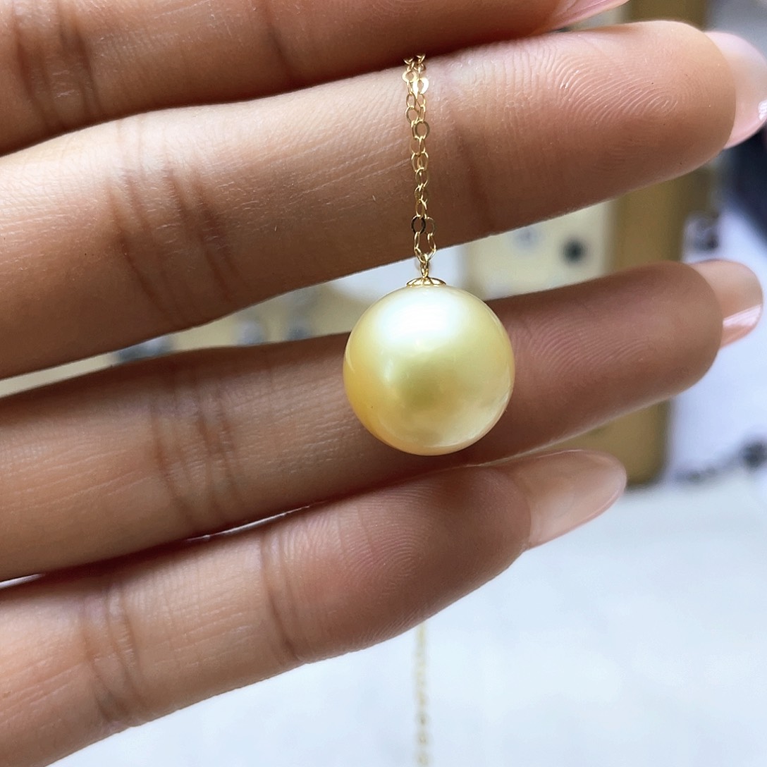 海水珍珠颈饰18K金镶嵌