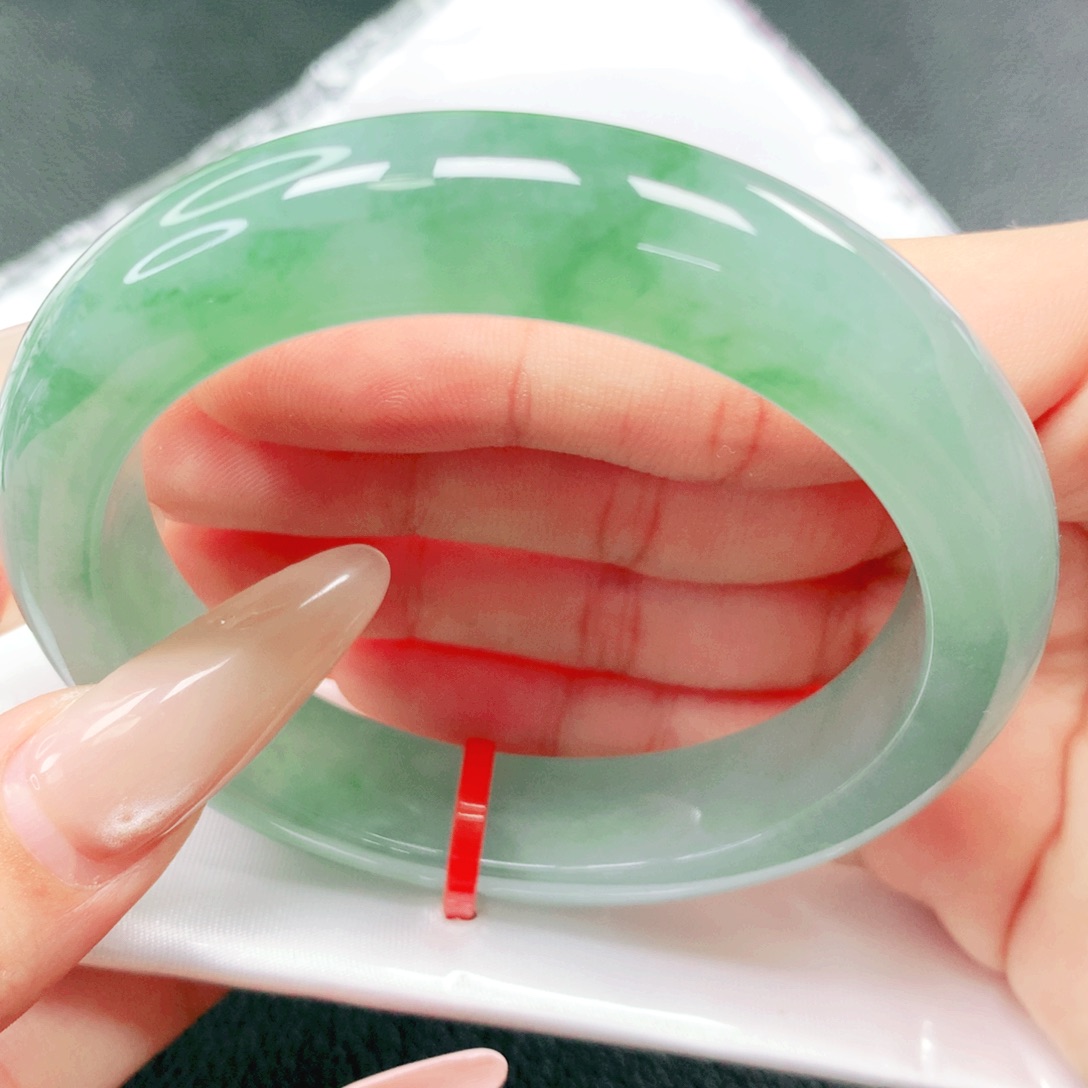 翡翠未镶嵌手镯57