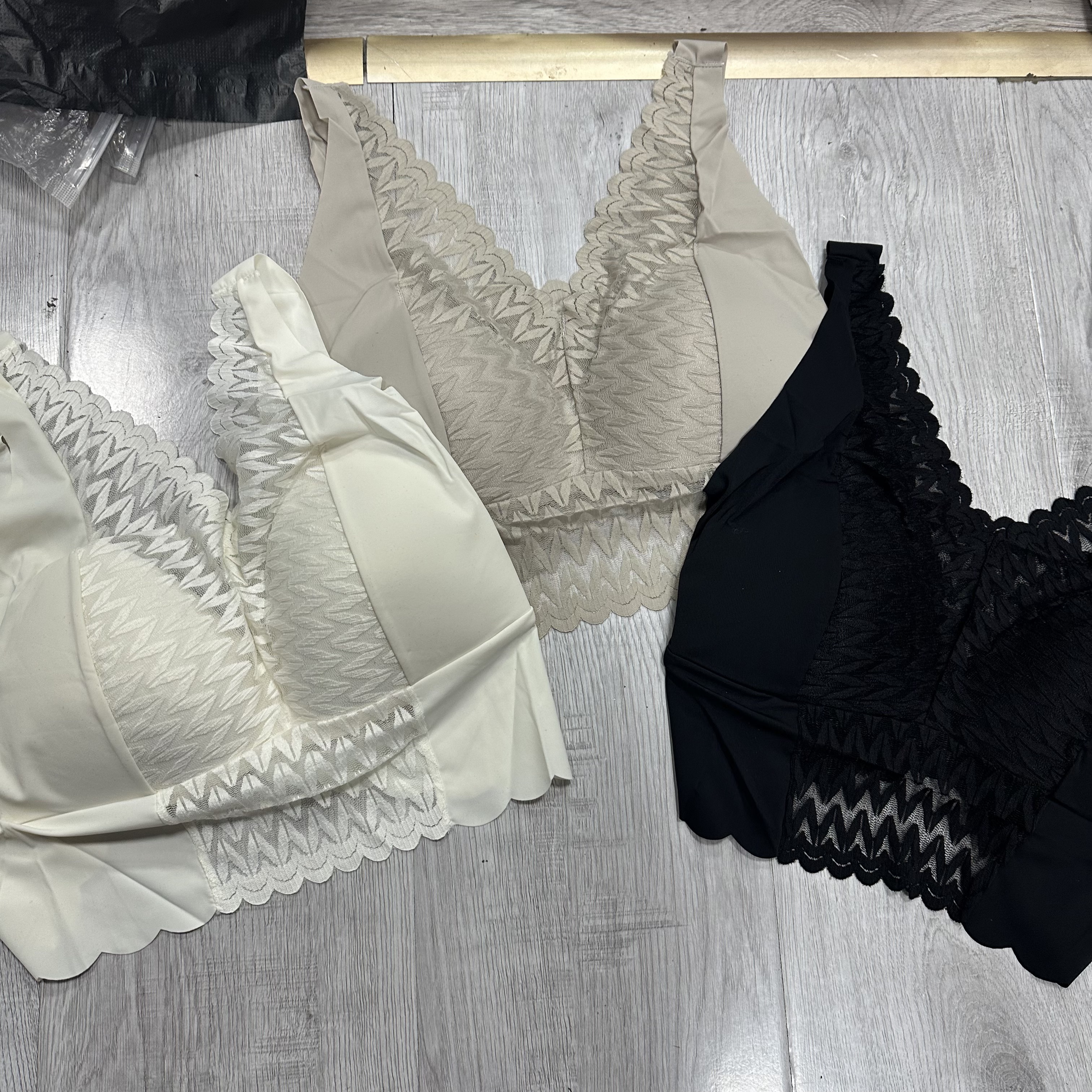 Phm通杯法式蕾丝美背SM 7599