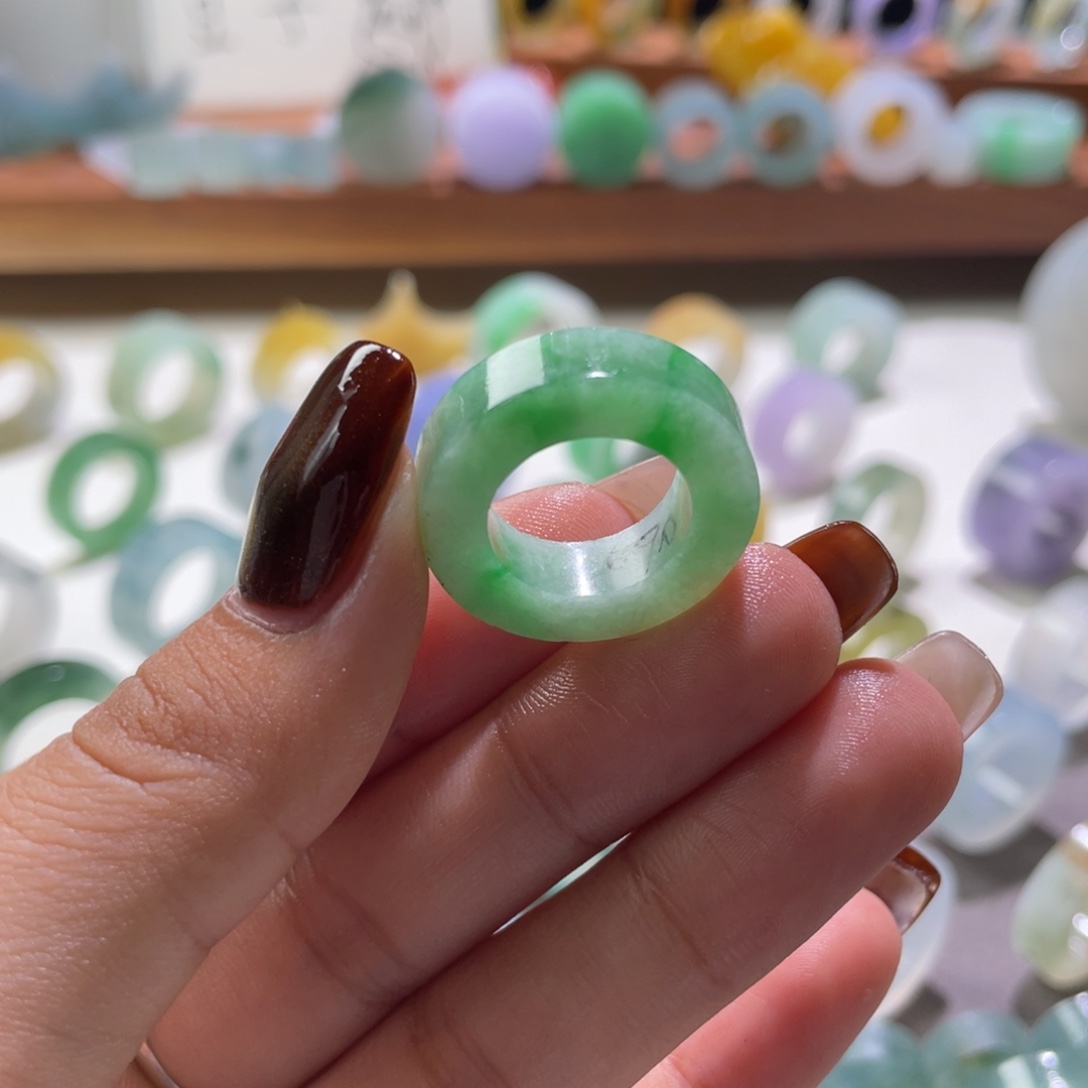 定制翡翠未镶嵌翡翠