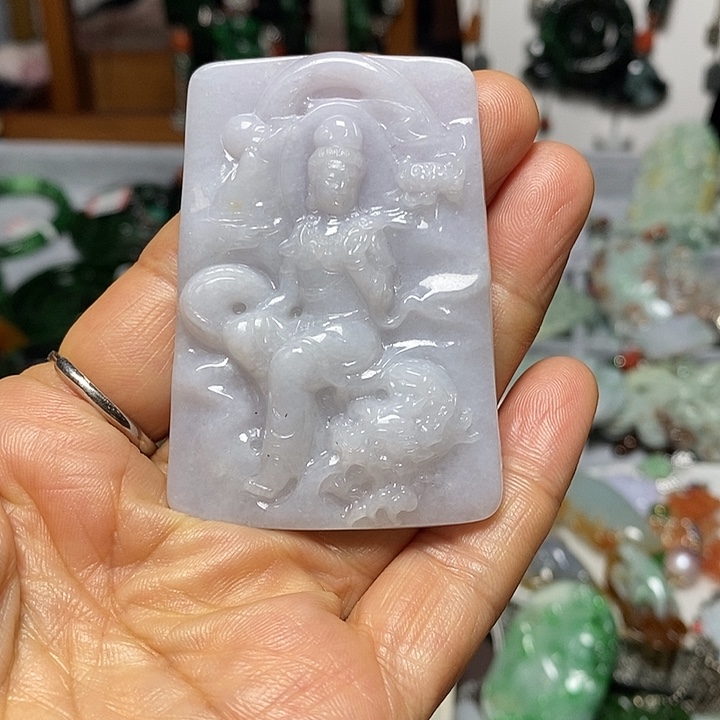 翡翠未镶嵌吊坠(赠链)