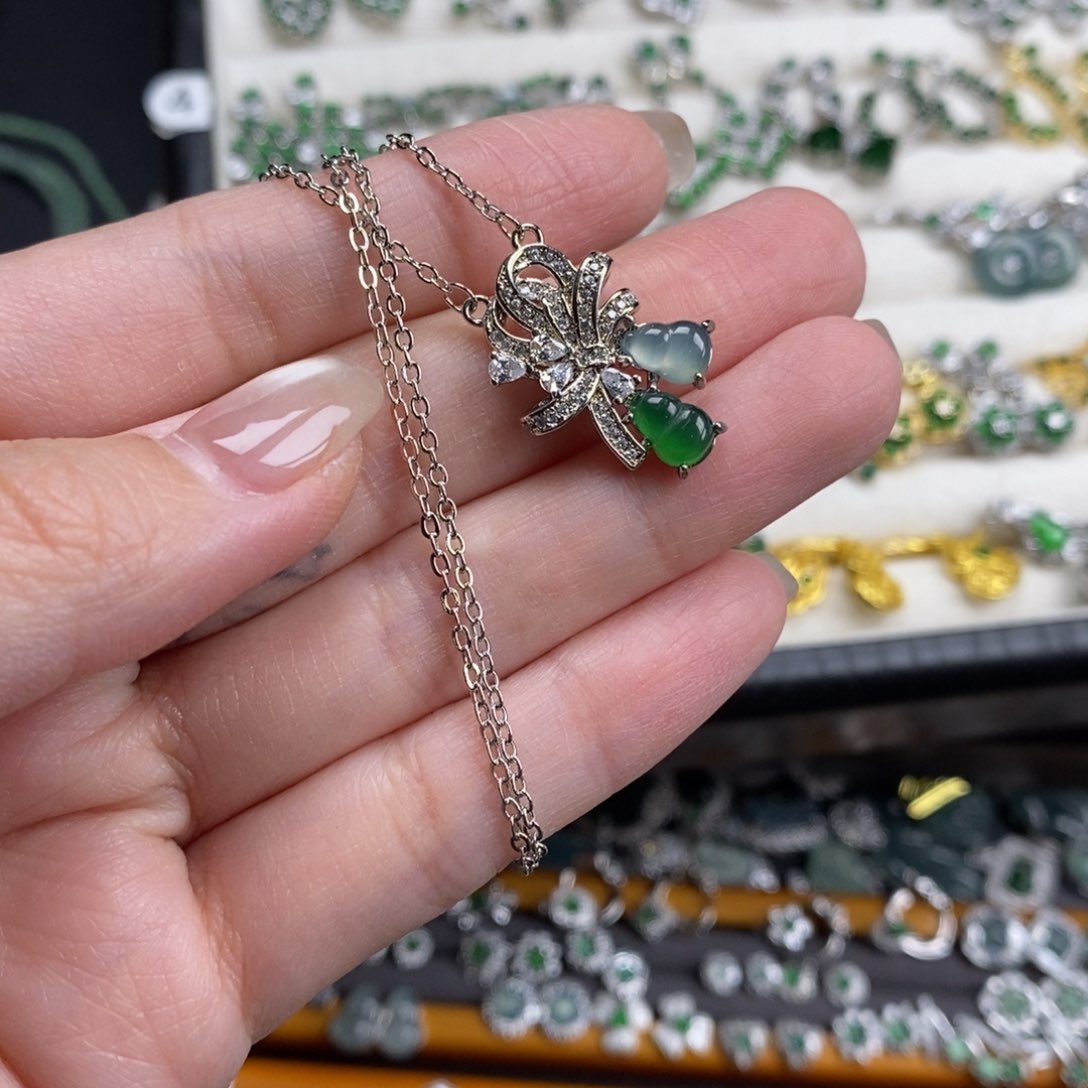 未镶嵌挂件翡翠翡翠