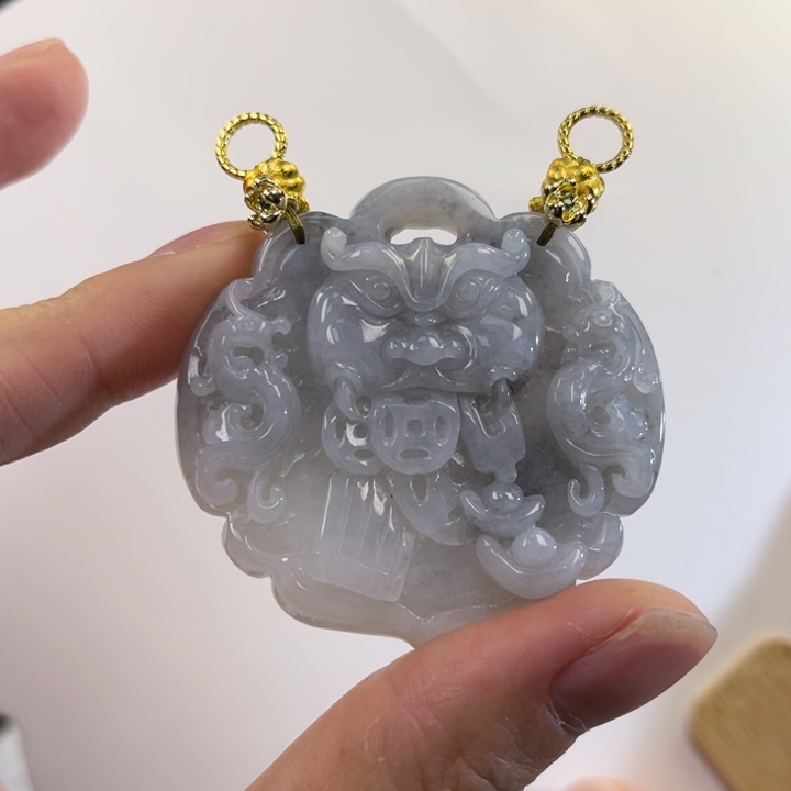 翡翠吊坠(赠链)未镶嵌代编织