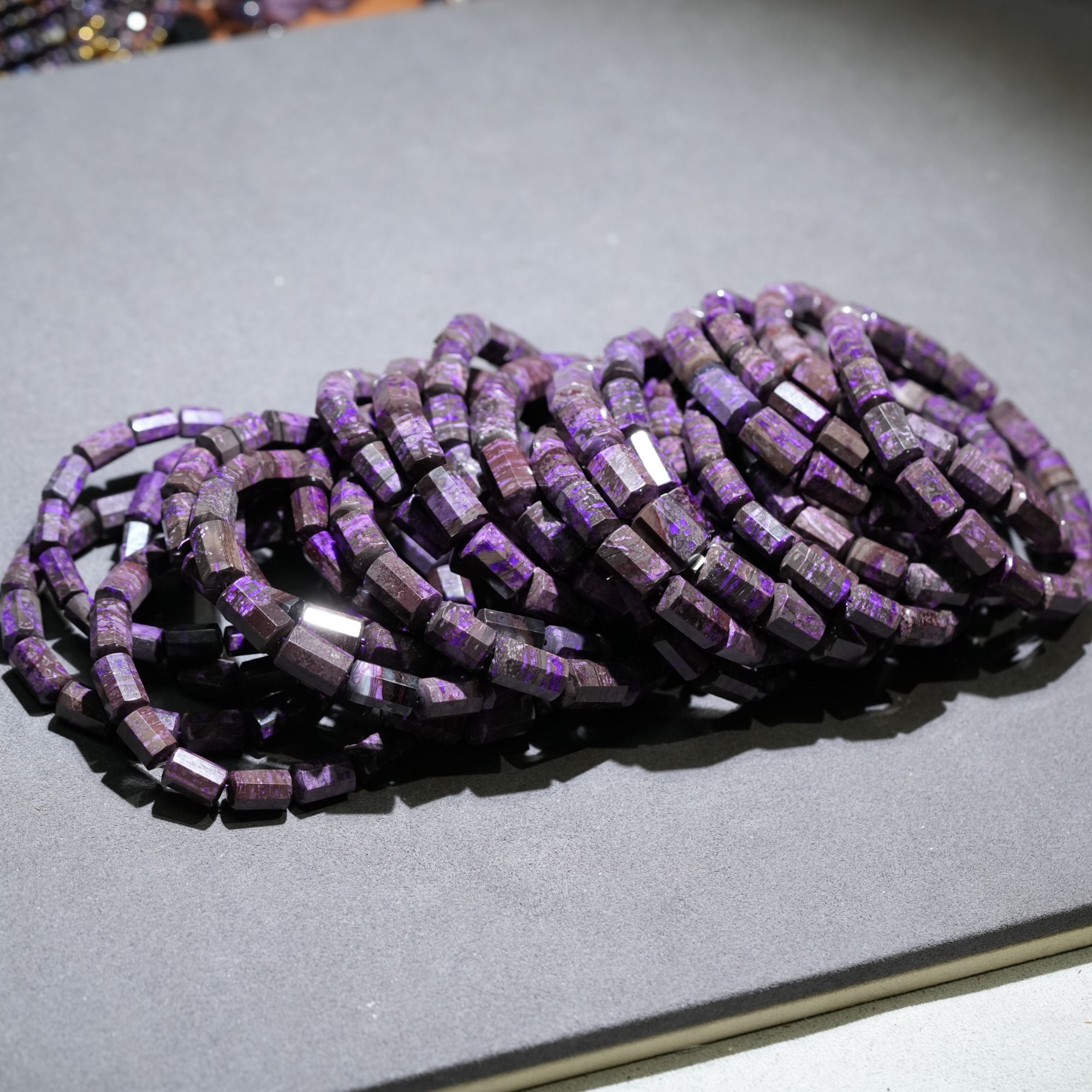 【黑胖珠宝】 QX412 舒俱来泥地桶珠手链 多样性发其一