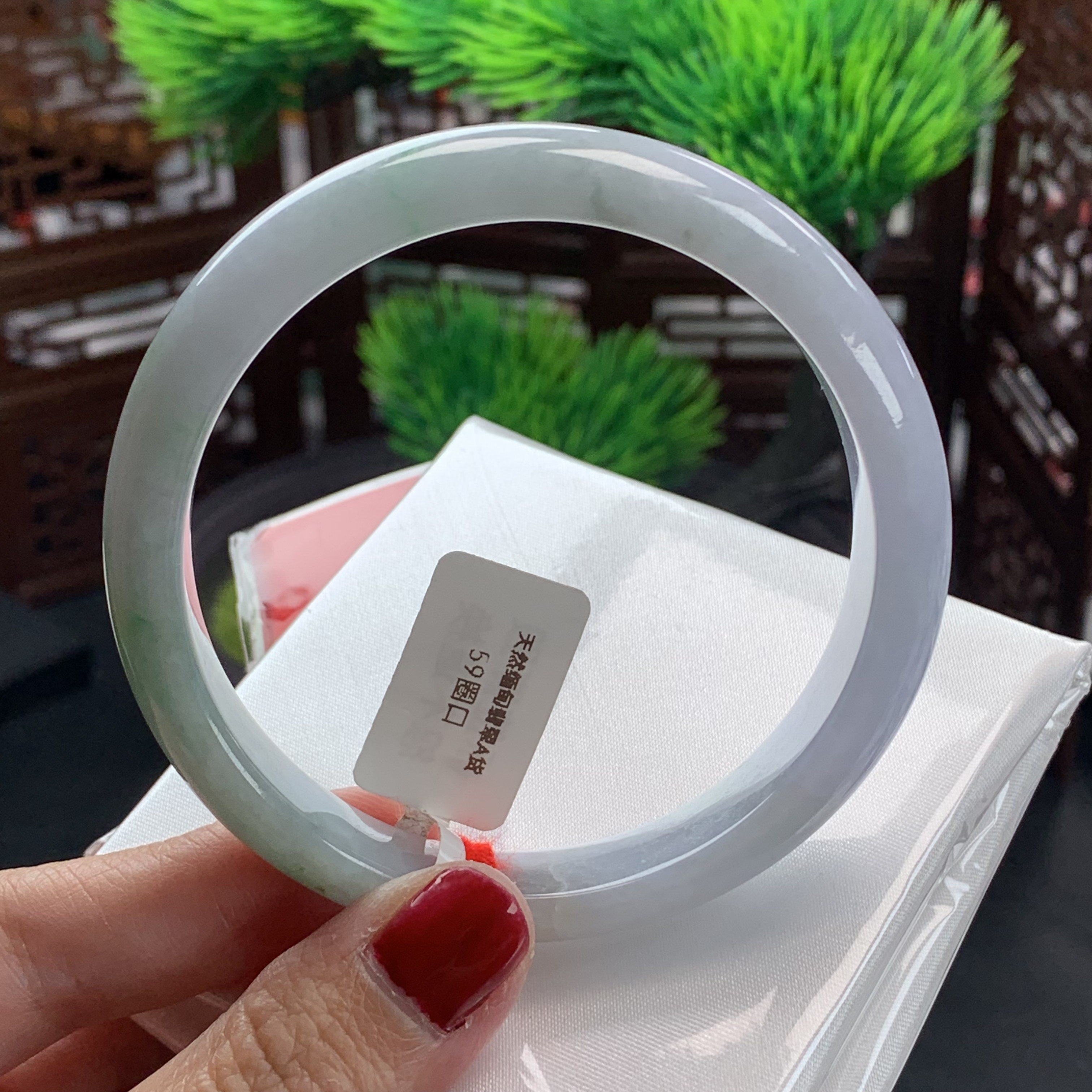 天然缅甸翡翠A货手镯59圈口淡春彩正圈