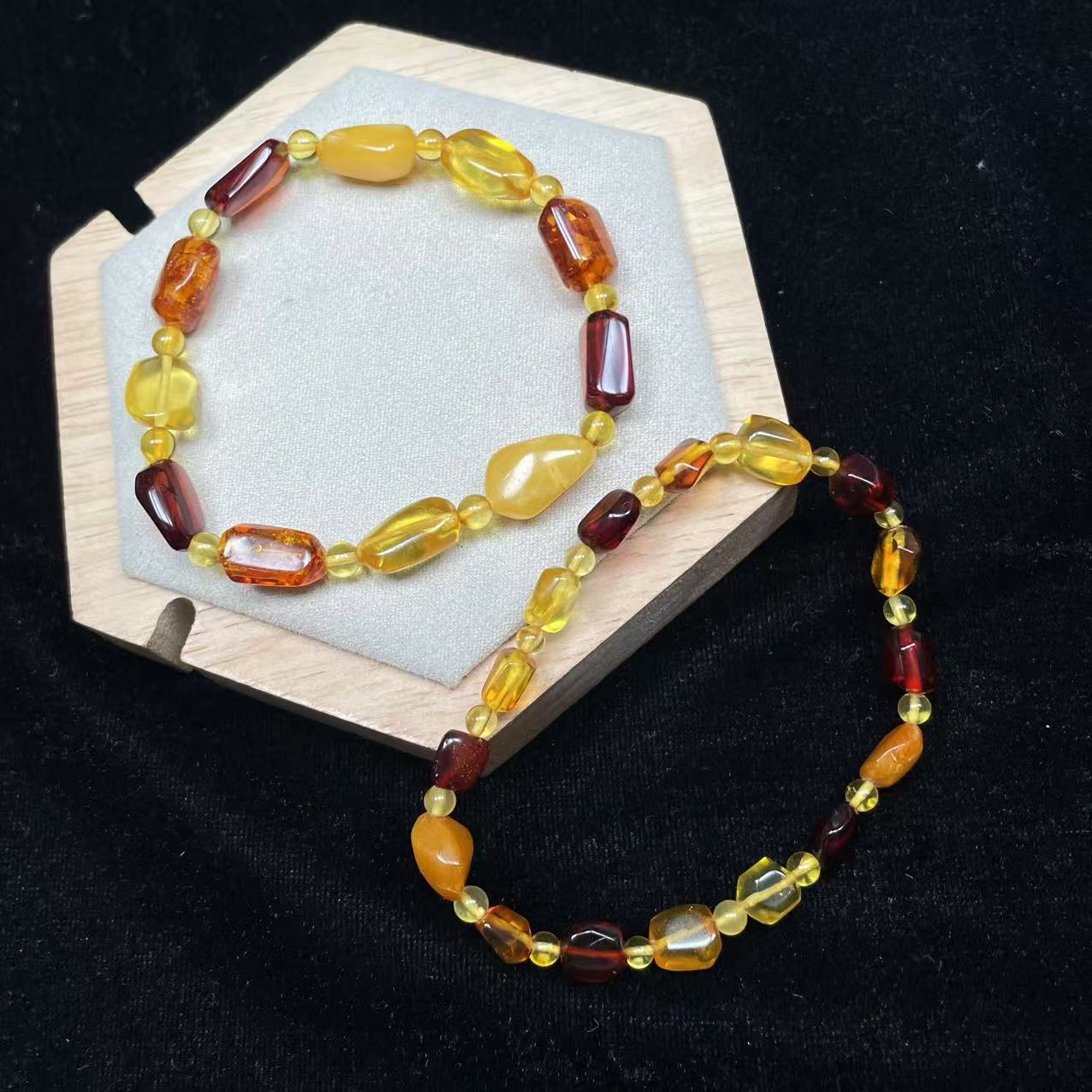 琥珀手串-201075T04-3A39 -多样性/发一件