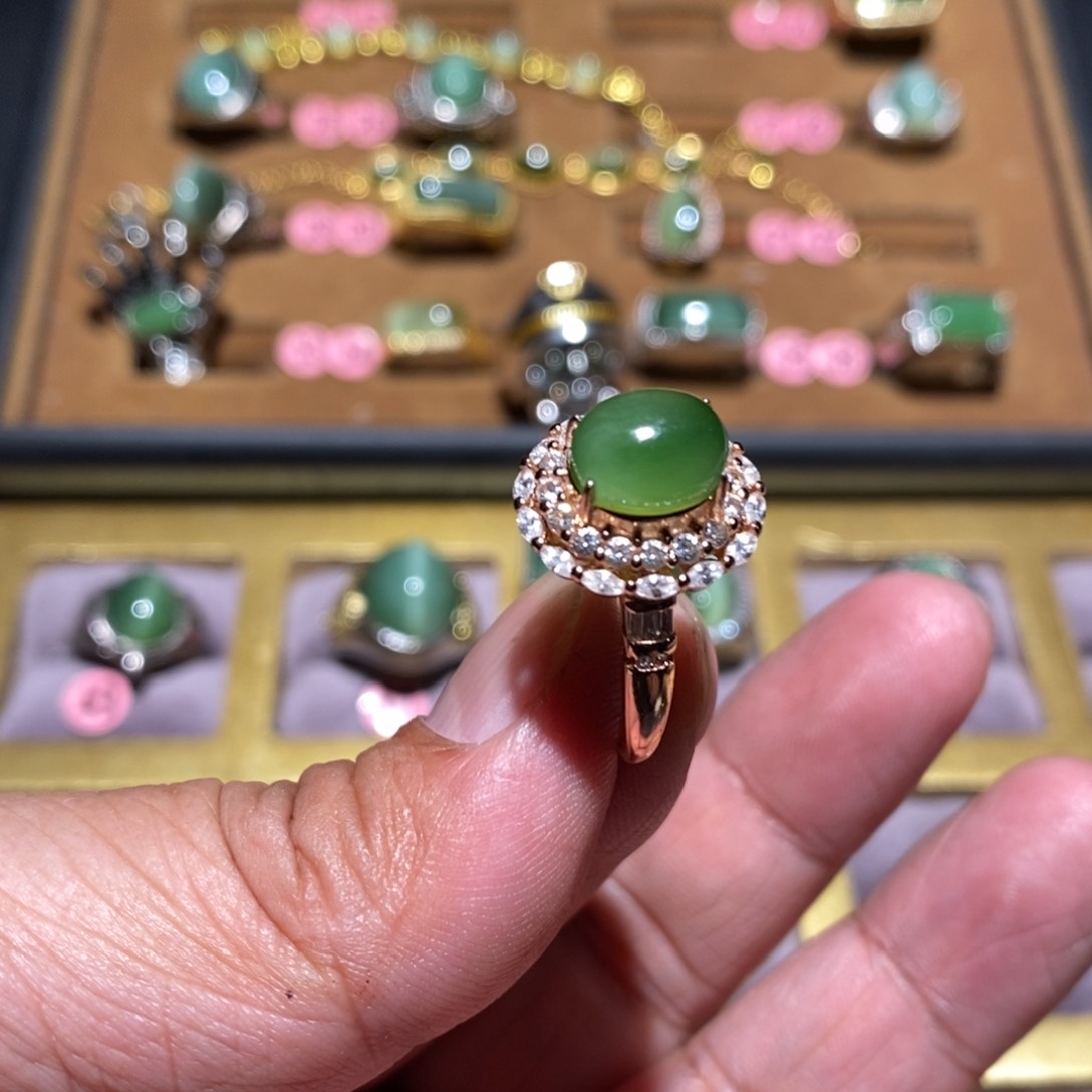 和田玉（碧玉）戒指未镶嵌