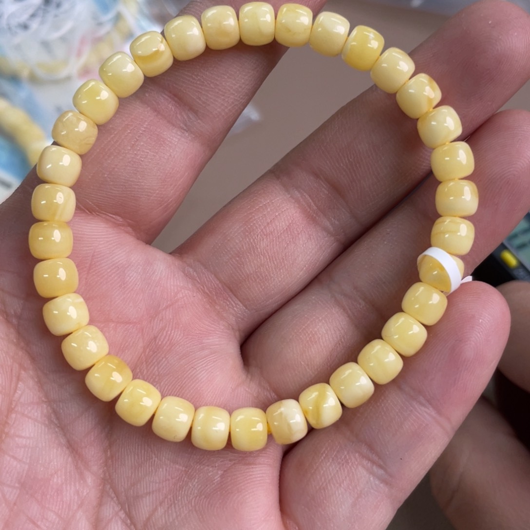 琥珀裸石未镶嵌149000000000