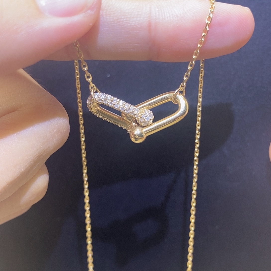 颈饰18K金镶嵌钻石双环马蹄小号k黄