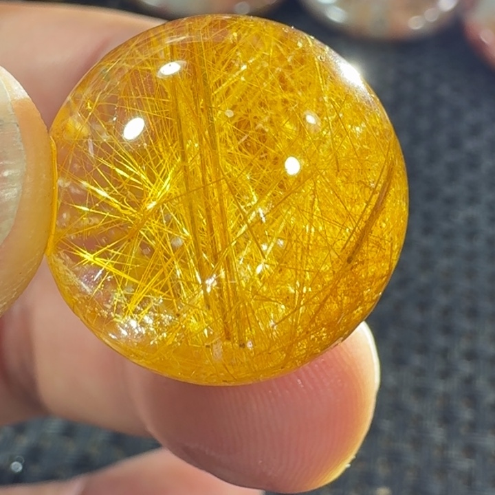未镶嵌颈饰水晶繁****！