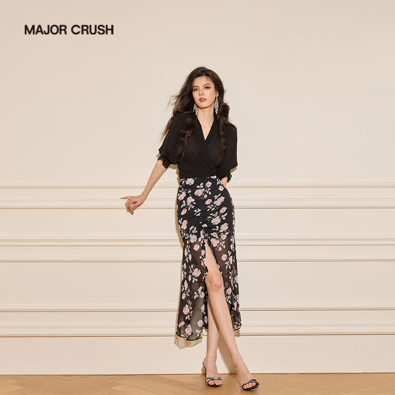 MAJOR CRUSH裙子秋冬款黑玫瑰套裙气质包臀印花套裙52889