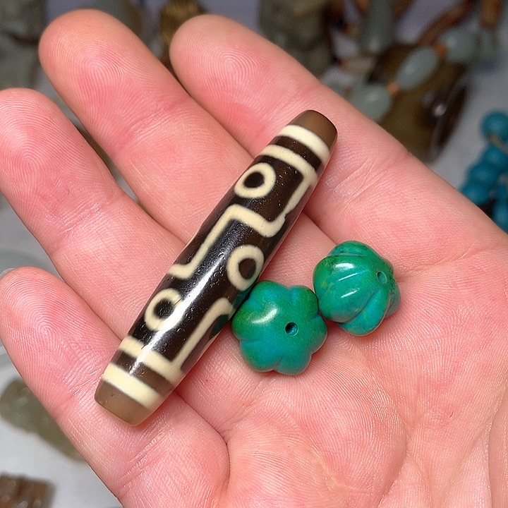 未镶嵌和田玉（糖玉）挂件洞***里