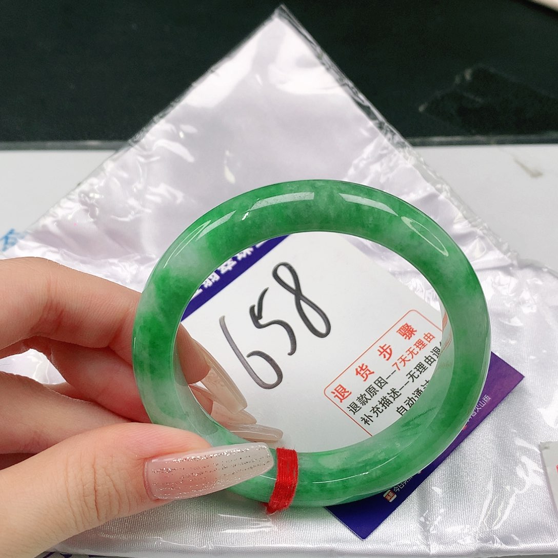未镶嵌手镯翡翠翡翠手镯