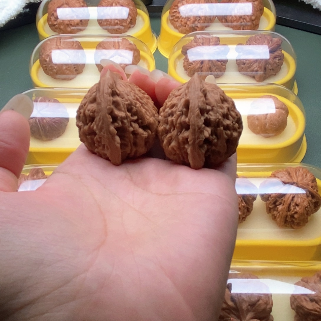 把件文玩核桃麦穗虎头38