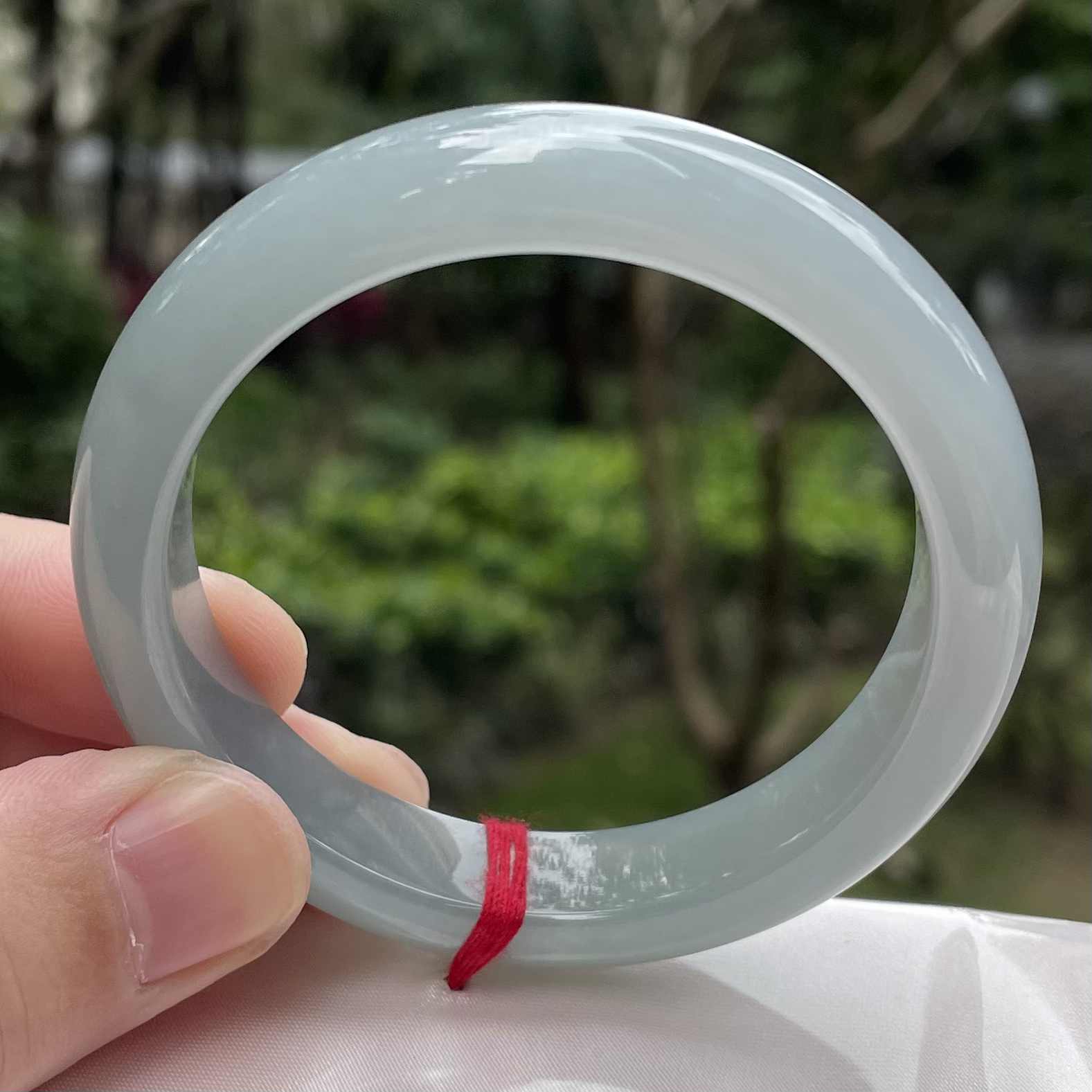 天然翡翠冰胶蓝底手镯 五十三点五圈口 正圈