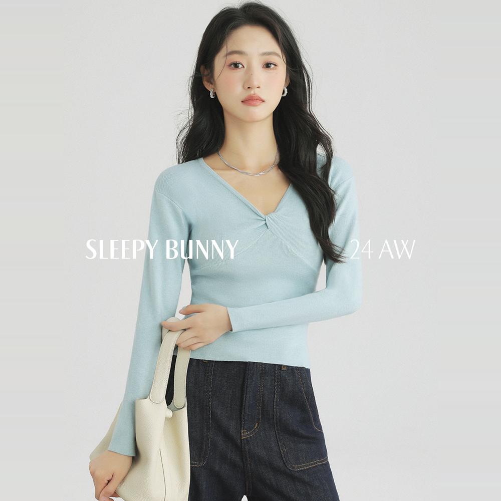 I瞌睡兔【清苍】v领小扭结针织衫女打底短款修身气质弹力上衣245286