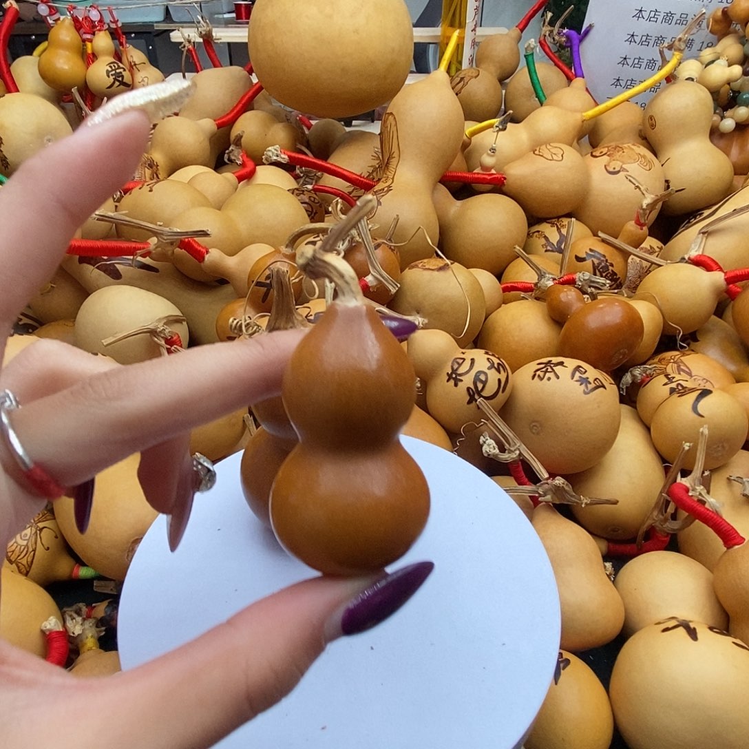 用***9香榧木葫芦工艺品