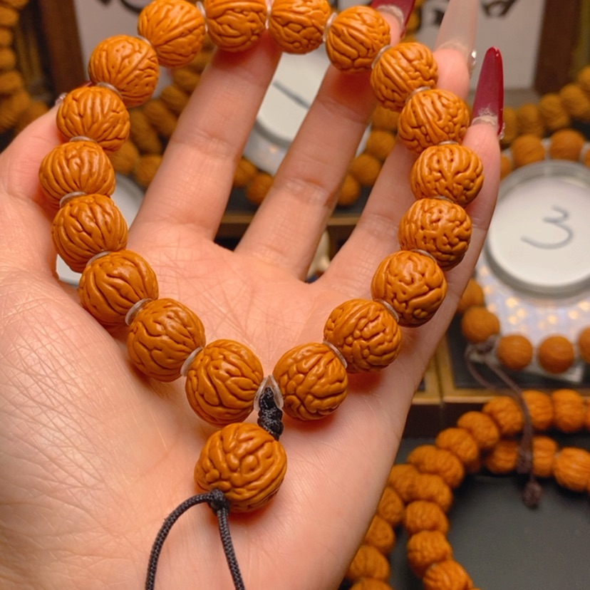 【闪购商品】桃核手串龙文桃核