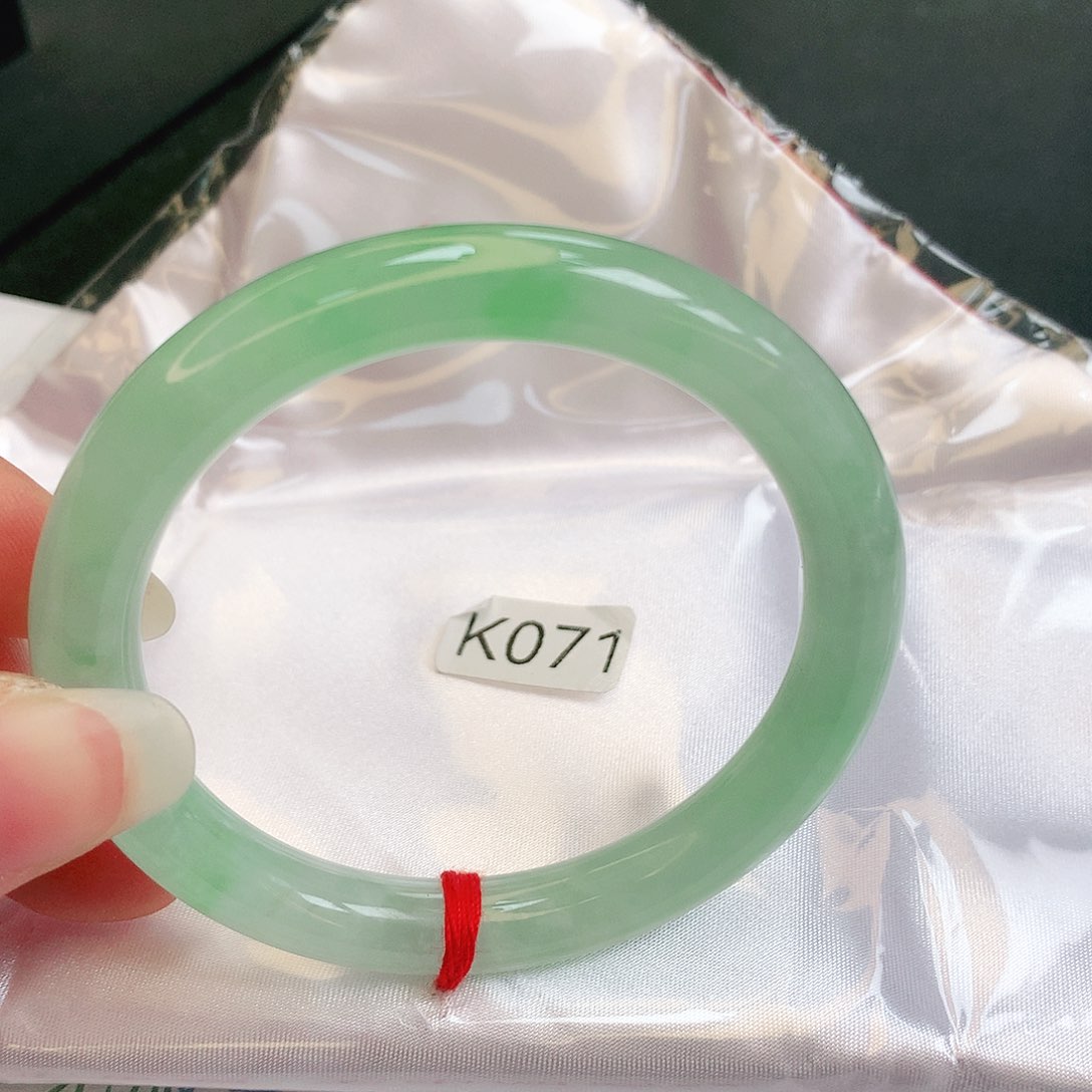 【闪购商品】翡翠手镯未镶嵌缅甸天然a货翡翠