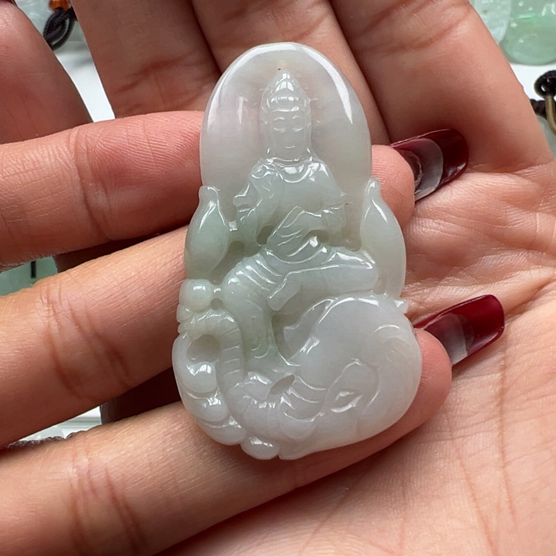 翡翠颈饰未镶嵌普贤菩萨