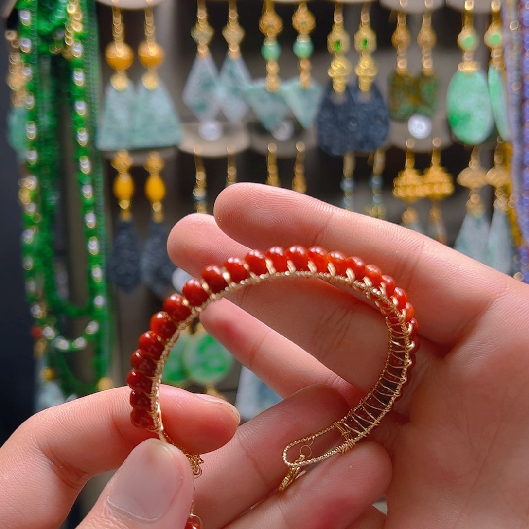 未镶嵌翡翠耳饰翡翠