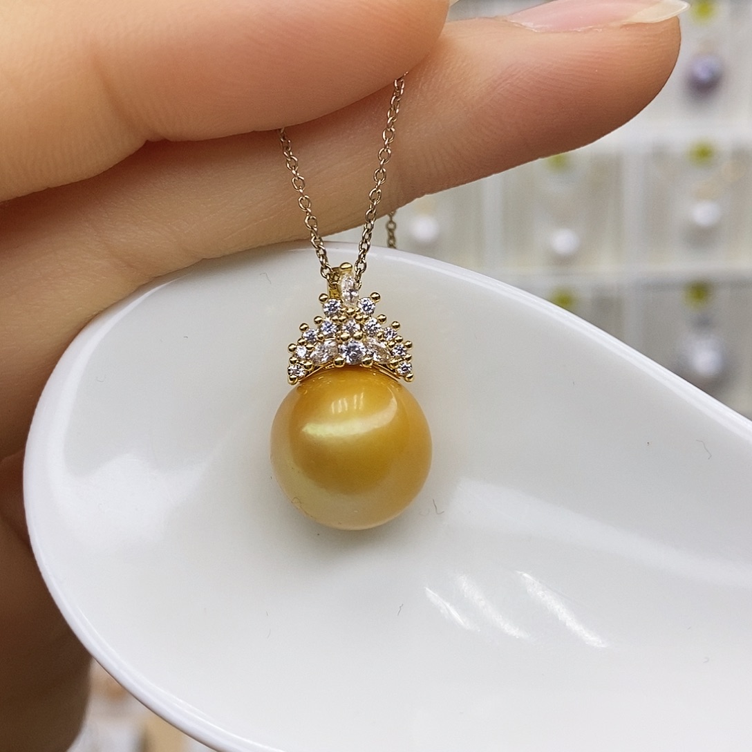 淡水珍珠合金颈饰