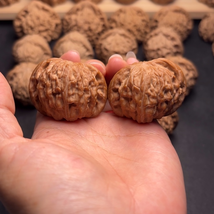 咳***。文玩核桃把件42磨盘