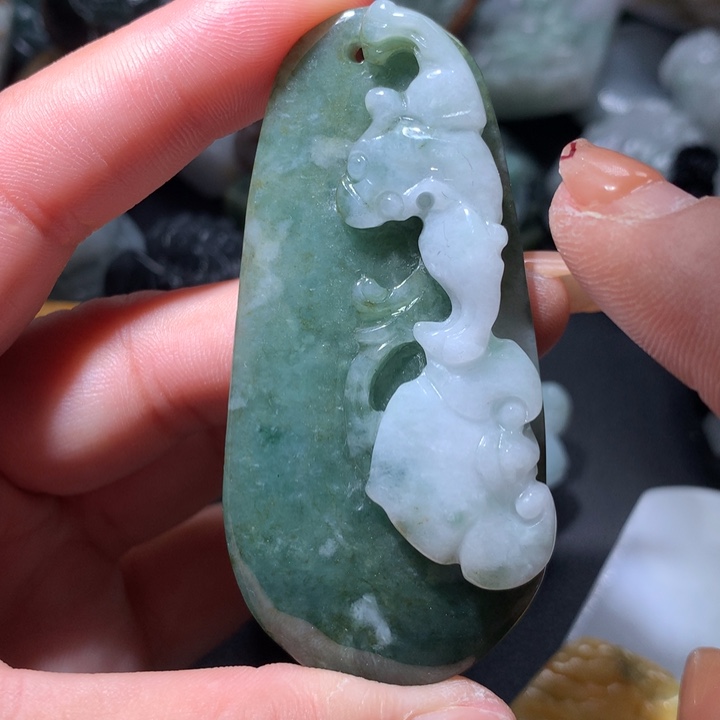 翡翠未镶嵌颈饰保真天然A货翡翠