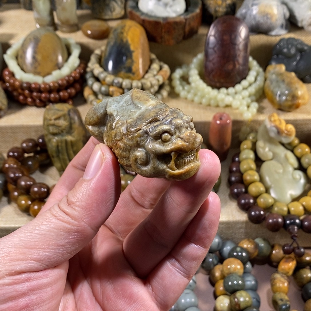 岫岩河磨玉（透闪石质玉）未镶嵌挂件