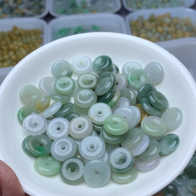 【闪购商品】翡翠手链未镶嵌卡12+平安扣10个