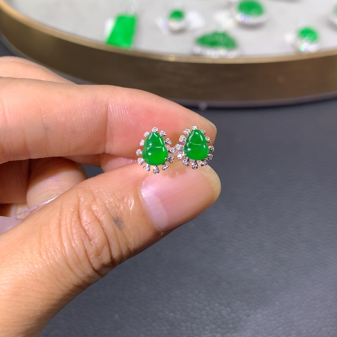 翡翠耳饰18K金镶嵌翡翠