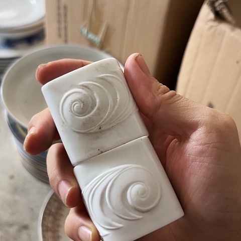 碗两个陶瓷陶瓷陶瓷