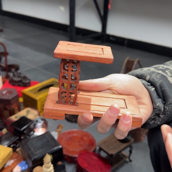 橄榄核摆件红木工艺品底座等