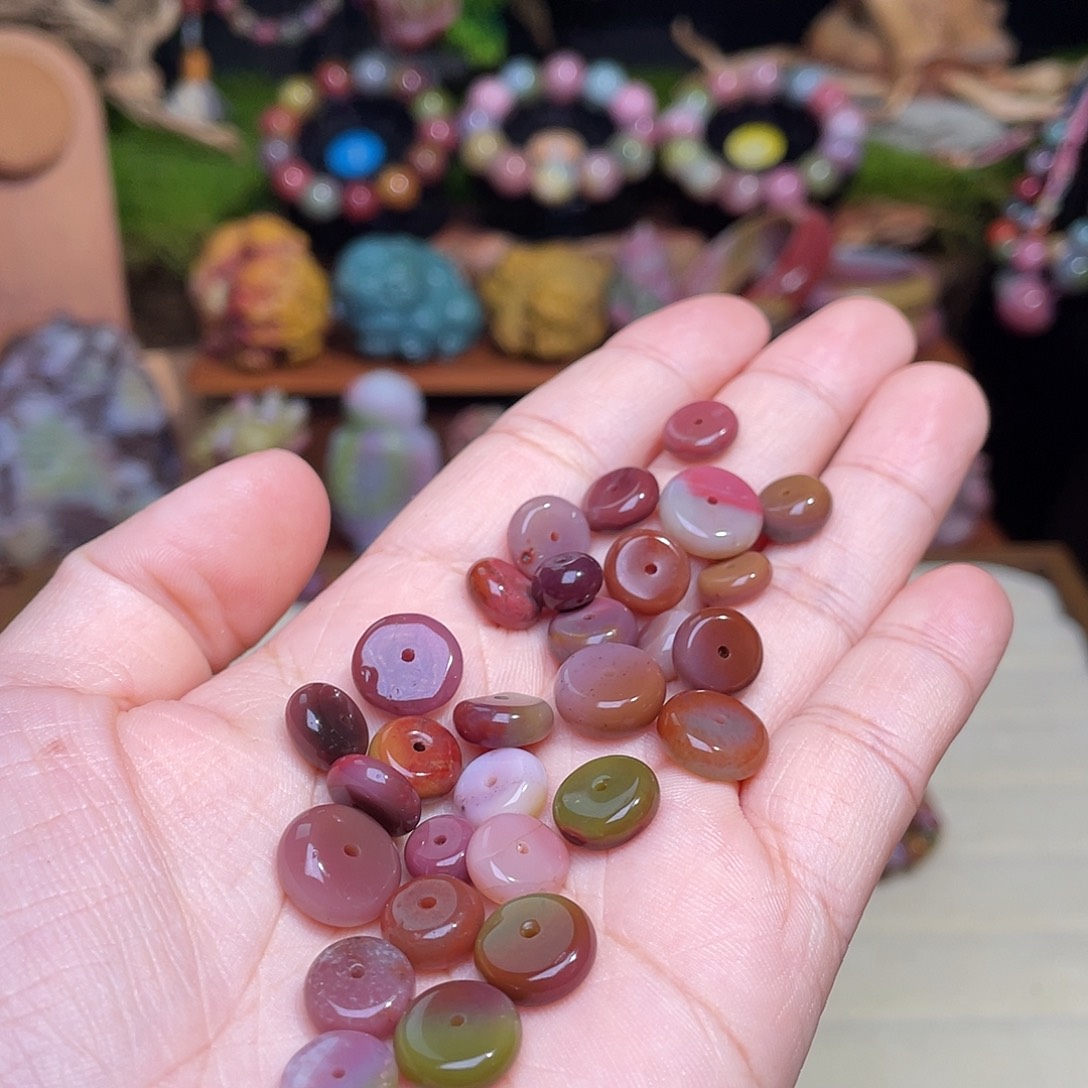 玛瑙/玉髓未镶嵌珠宝半成品盐源玛瑙福利