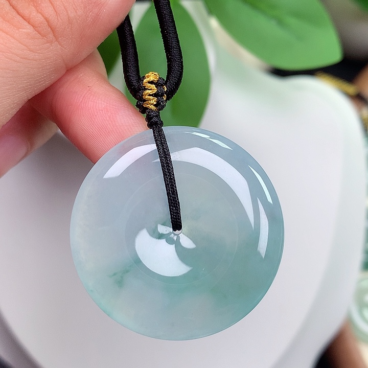 颈饰未镶嵌翡翠平安扣 35x6.1mm