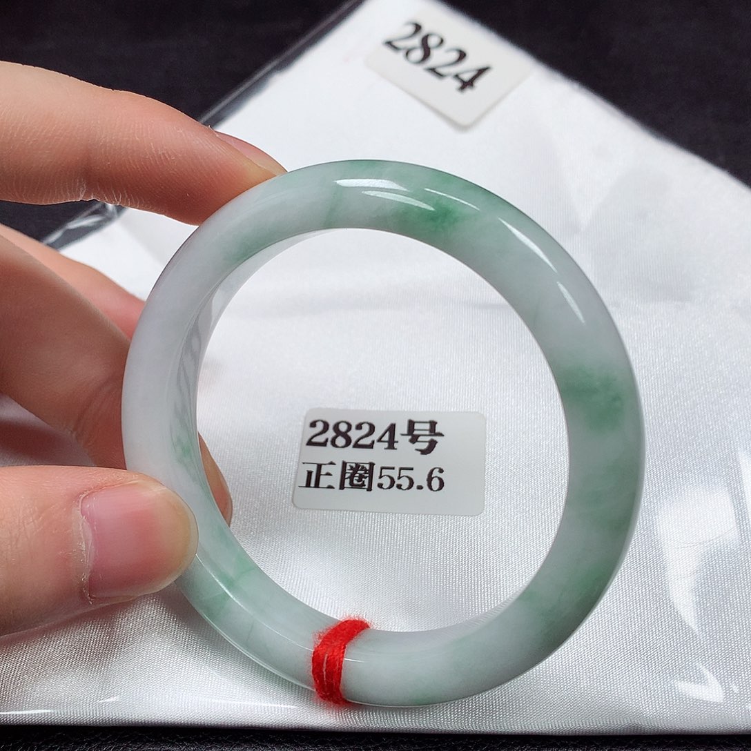 翡翠手镯未镶嵌2824号