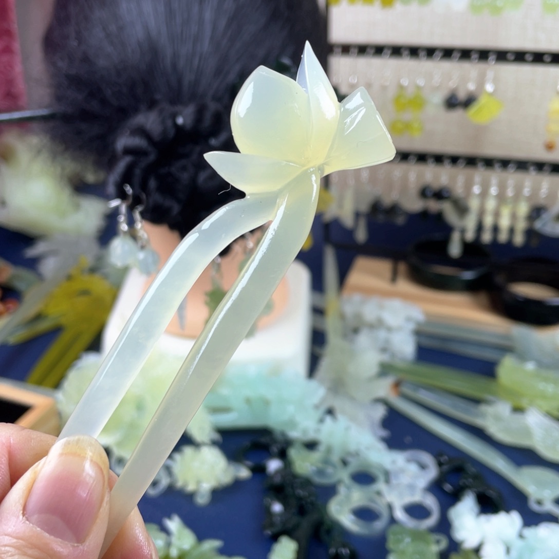 蛇纹石玉发饰未镶嵌