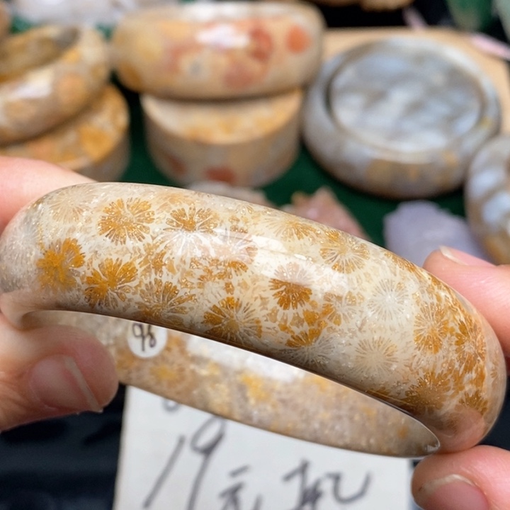 硅化珊瑚（珊瑚玉）手镯未镶嵌60,7