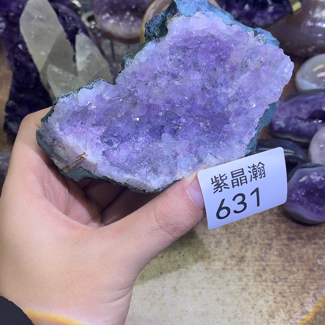 水晶未镶嵌大型摆件（非配饰）