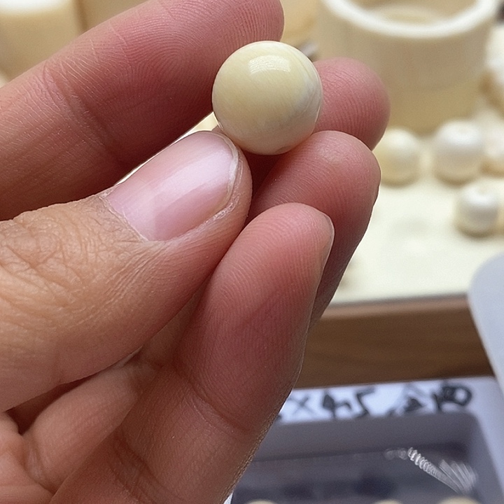 贝壳手串/手链12.2毫米圆珠