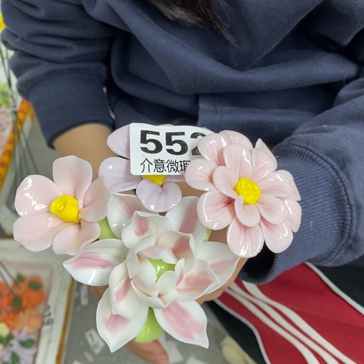 摆件陶瓷材料加工