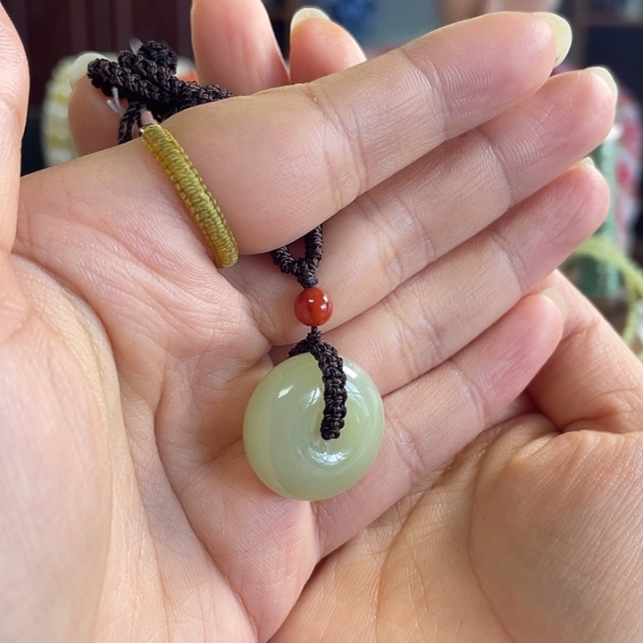 和田玉（糖玉）未镶嵌颈饰