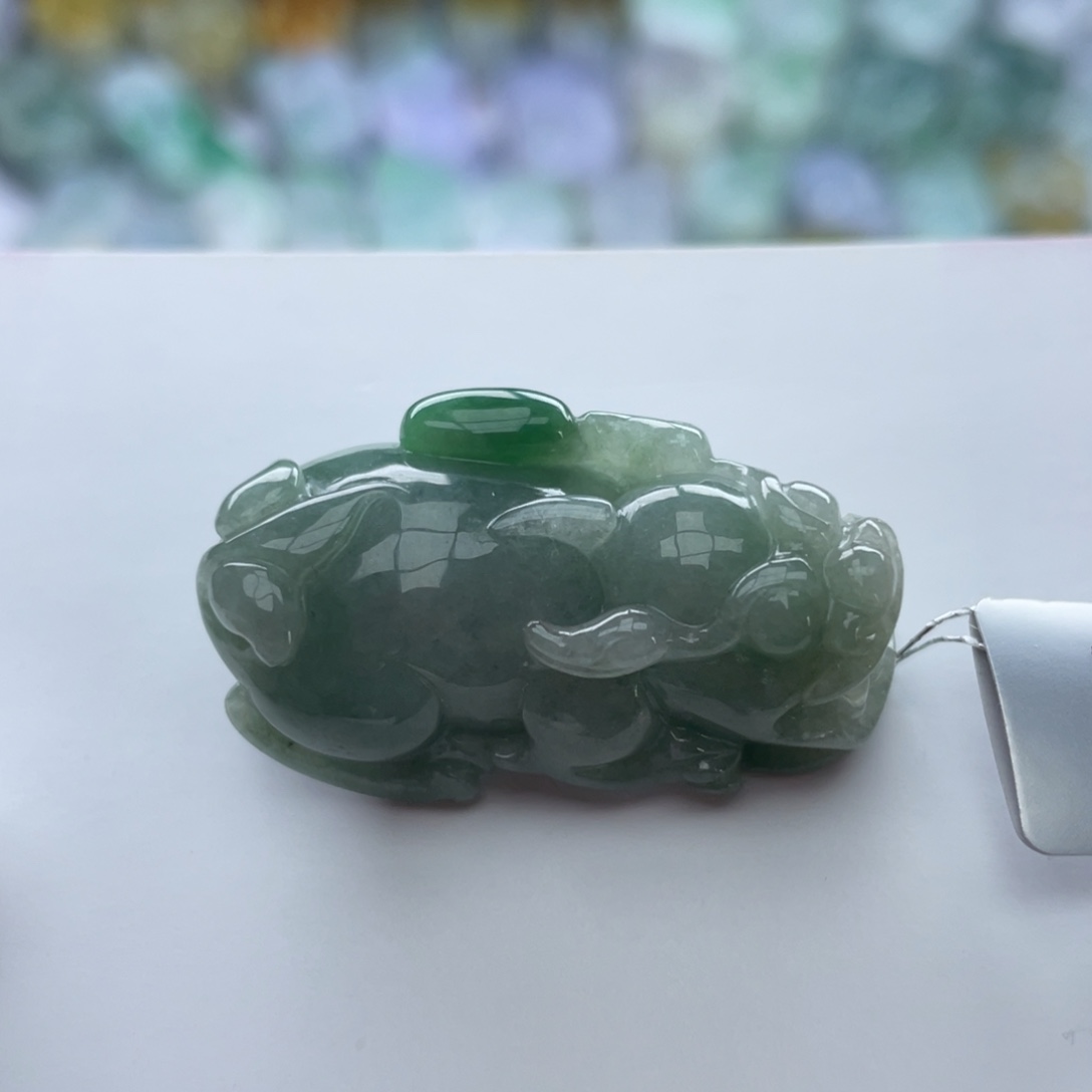 翡翠颈饰未镶嵌貔貅