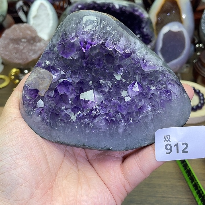 水晶未镶嵌大型摆件（非配饰）方解石