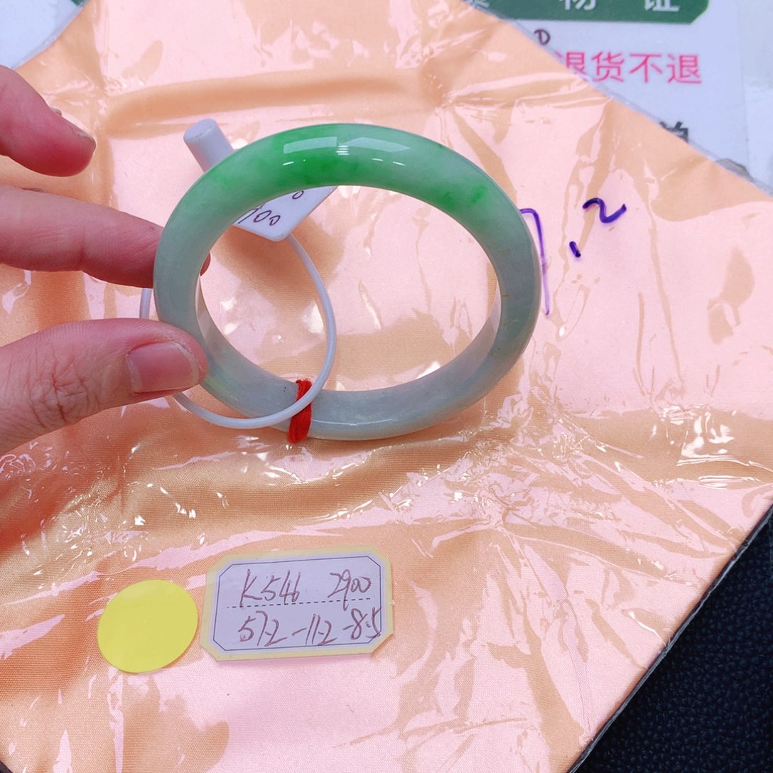 未镶嵌手镯翡翠缅甸翡翠手镯