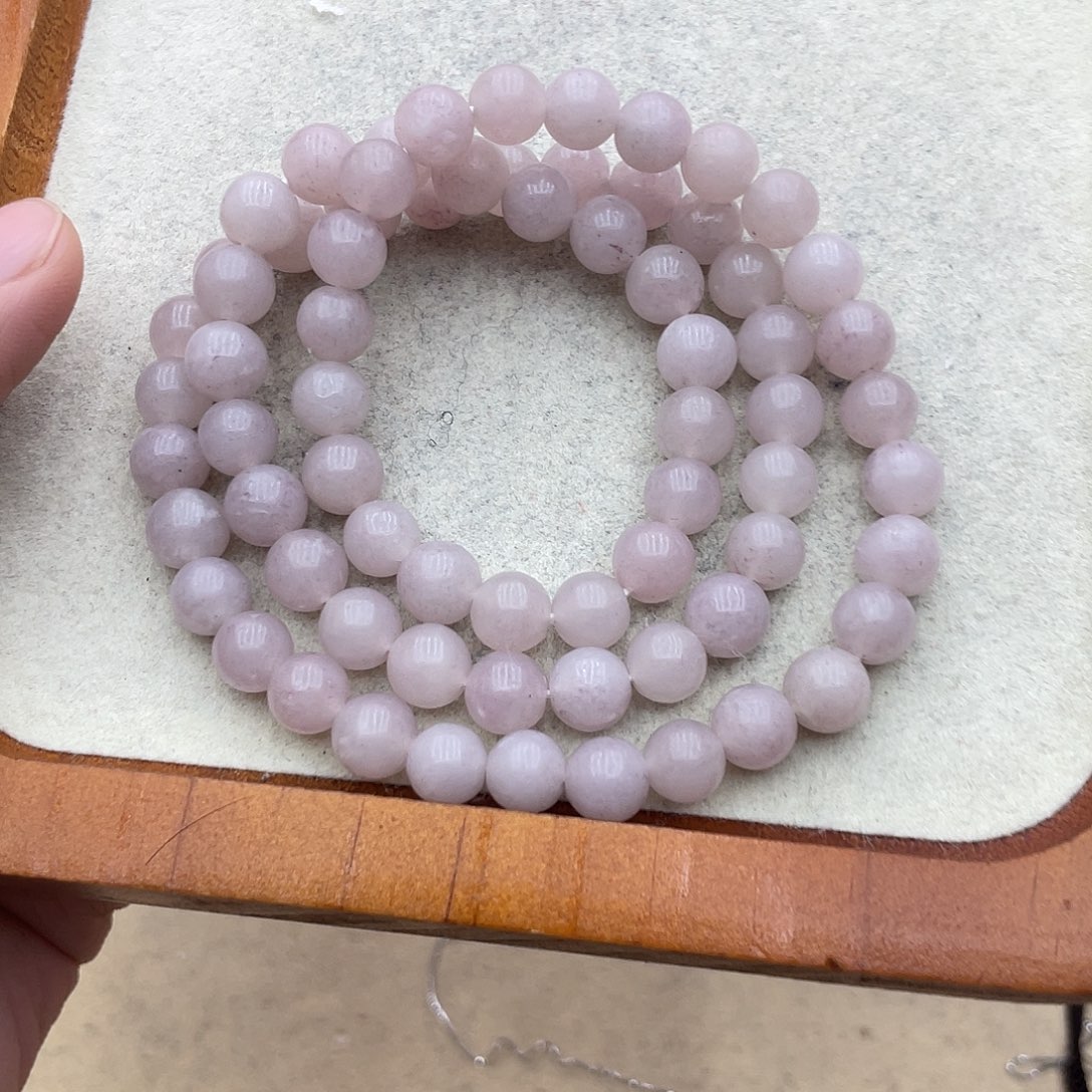 石英岩玉未镶嵌圈口齐全