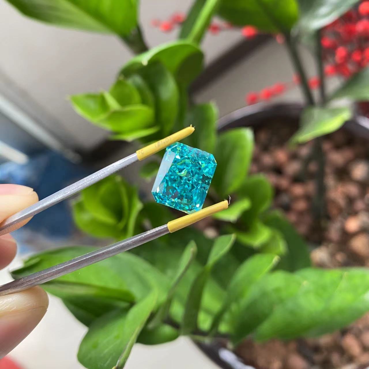 梧州长倒 OCT 冰花切高碳锆石彩色冰透爆闪美甲饰品