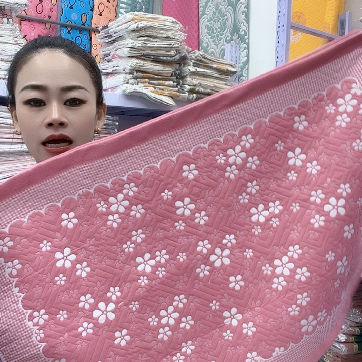 棉粉色雪花纯棉面料