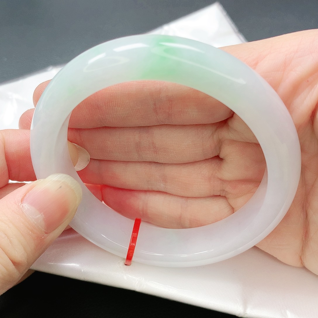 翡翠手镯未镶嵌缅甸天然A货翡翠