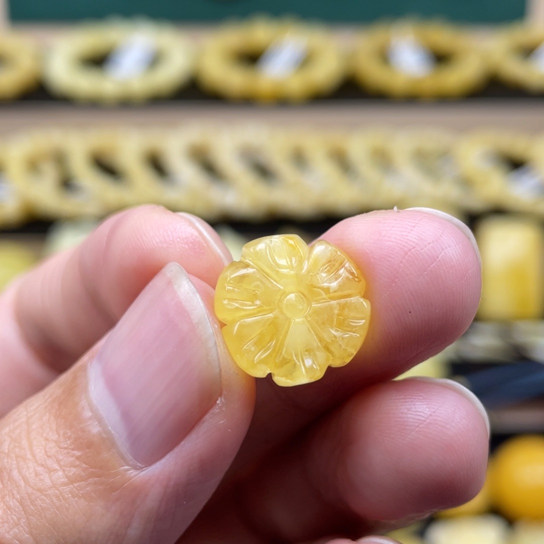 琥珀裸石未镶嵌琥珀蜜蜡